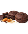 Macarons provençaux au chocolat et aux amandes, biscuits artisanaux moelleux et riches en cacao